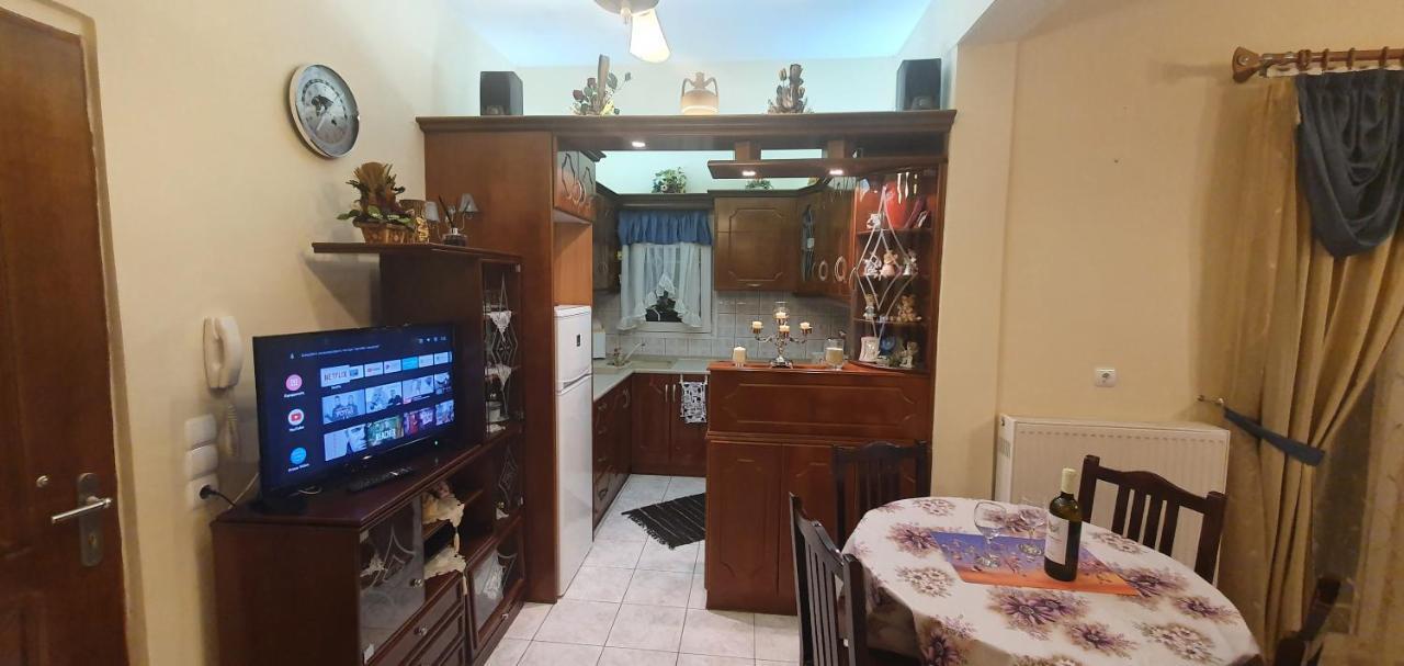 Panos Rooms Каламбака Екстер'єр фото